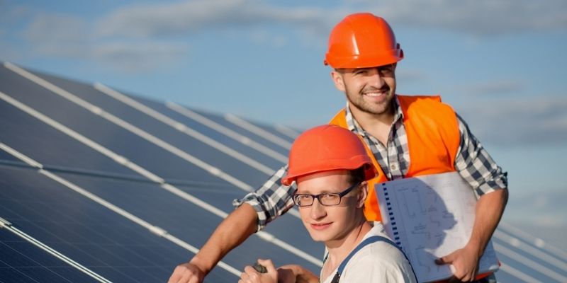 Comment choisir une entreprise d'installation de panneaux solaires