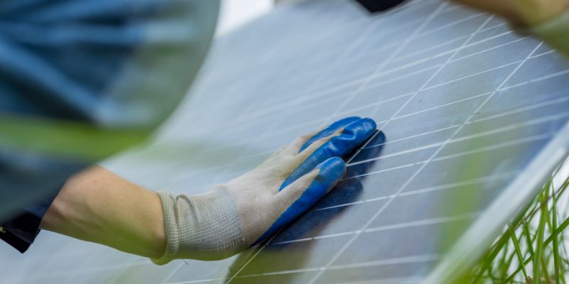 Bien entretenir ses panneaux solaires pour garantir un rendement maximal