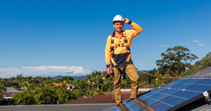 Comment choisir le bon installateur de panneaux photovoltaïques